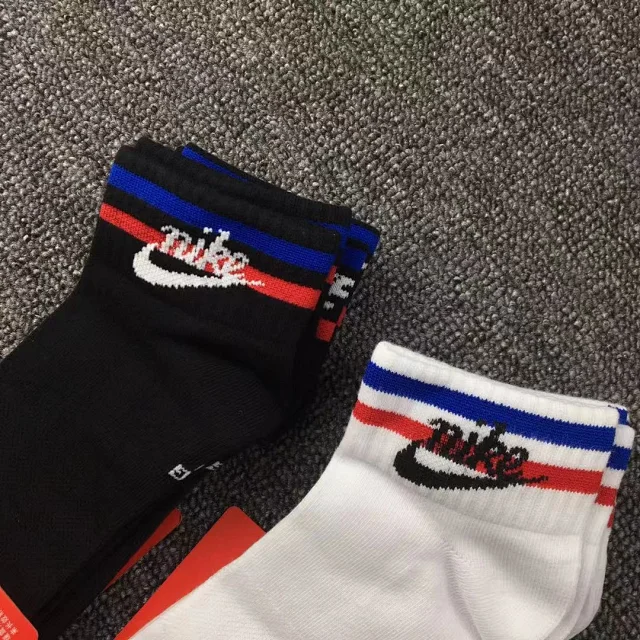NIKE socks